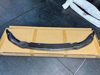 F80 F82 M3 M4 Carbon Fiber V Style Front Lip