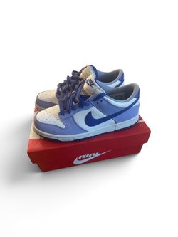 Nike Dunk Low (GS) White/Blue Leather Low Top Lace Up size  5 DZ4456-100