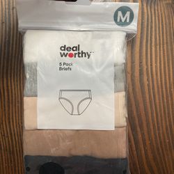 Woman’s New Pack Of 5 Underwear
