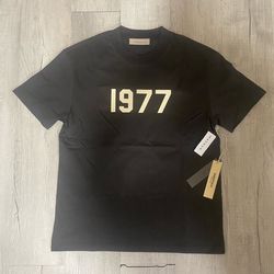 Essentials 1977 Shirt