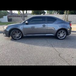 2012 TOYOTA SCION TC HATCHBACK CLEAN TITLE LOW MILES GAS SAVER 