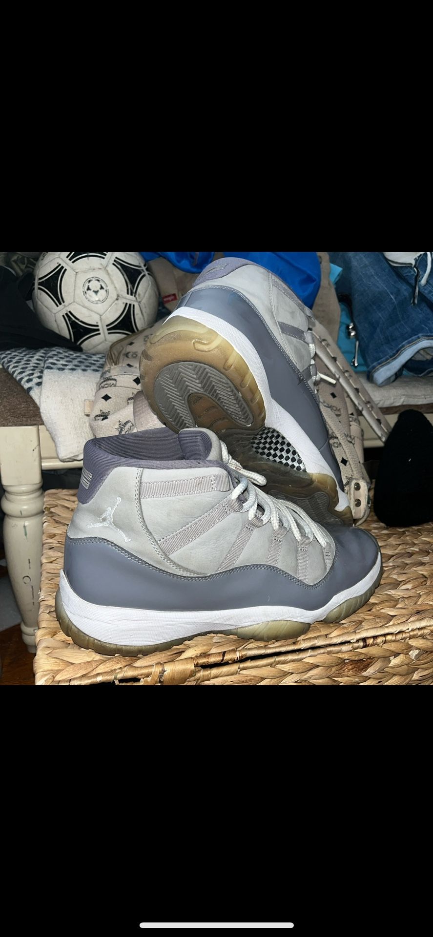 cool grey 11’s size 12 
