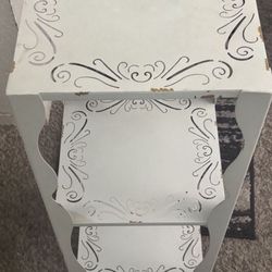 Gently Used White Shelves 