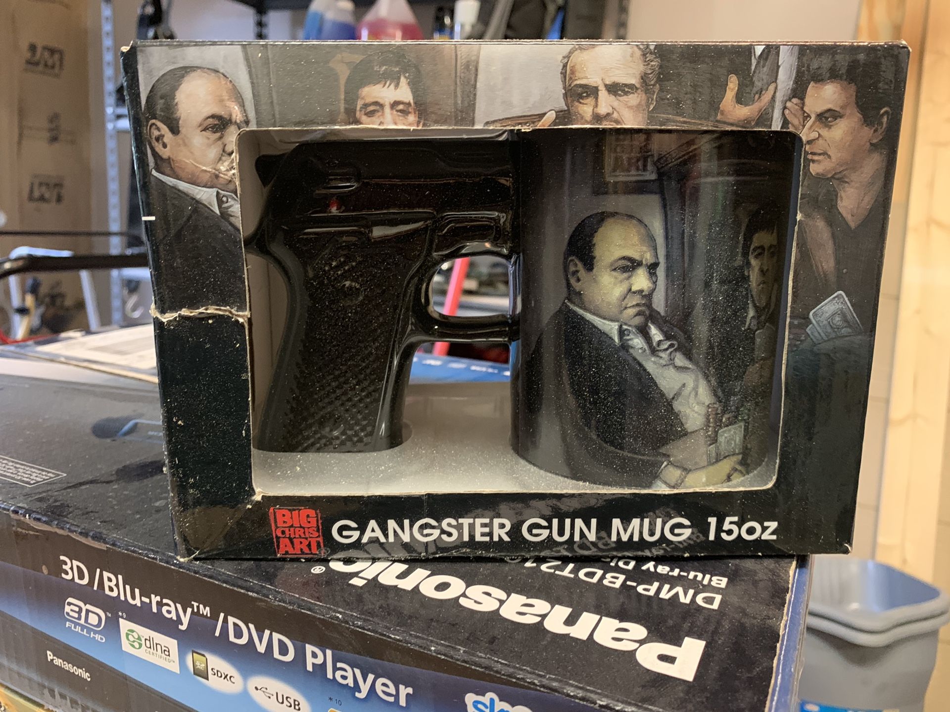 Gangster mug