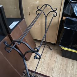 Decorative Rack $10