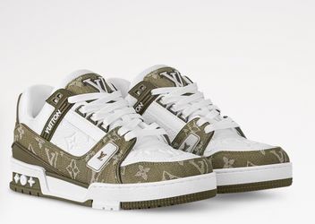 LV Trainer  Size 44/10