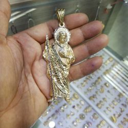 14k Gold San Judas Diamond Cut Solid Back 52.3 Grams