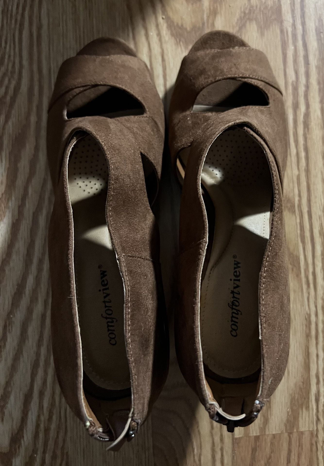 Brown Suede Shoes With Small Heel