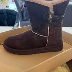 Dark Brown Uggs Never Worn!