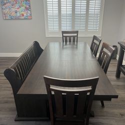 Dining Table Set