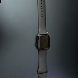 Apple Watch SE (2nd Gen) (GPS, 40mm) - Midnight Aluminum Case with Midnight Sport Band, M/L
