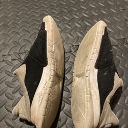 Mens Nike Shoes Size 10