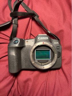 Canon Eos R8