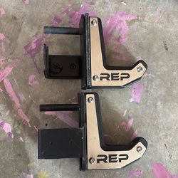 Free weights J hooks