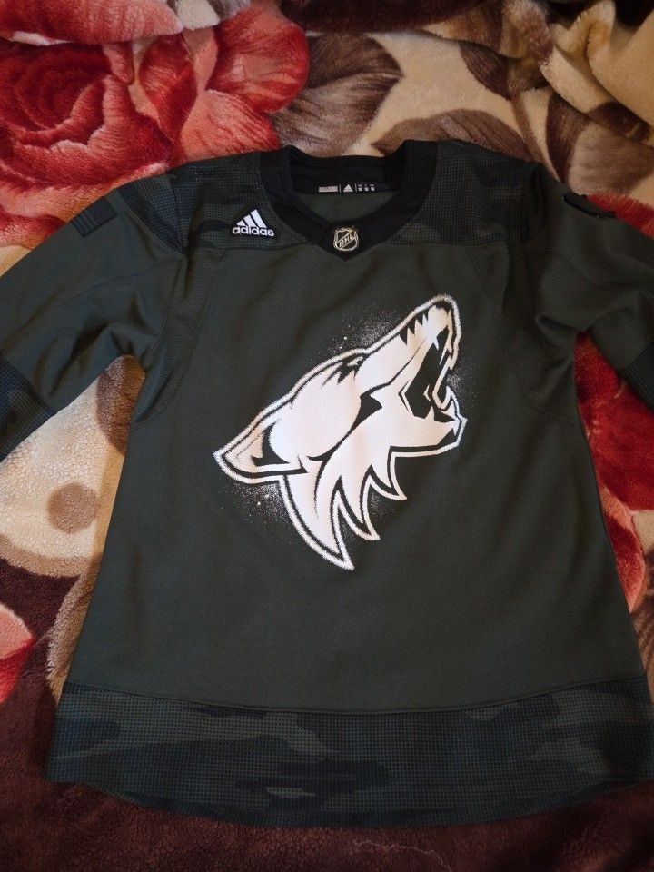 Coyotes Salute To Veterans Hockey Jesery