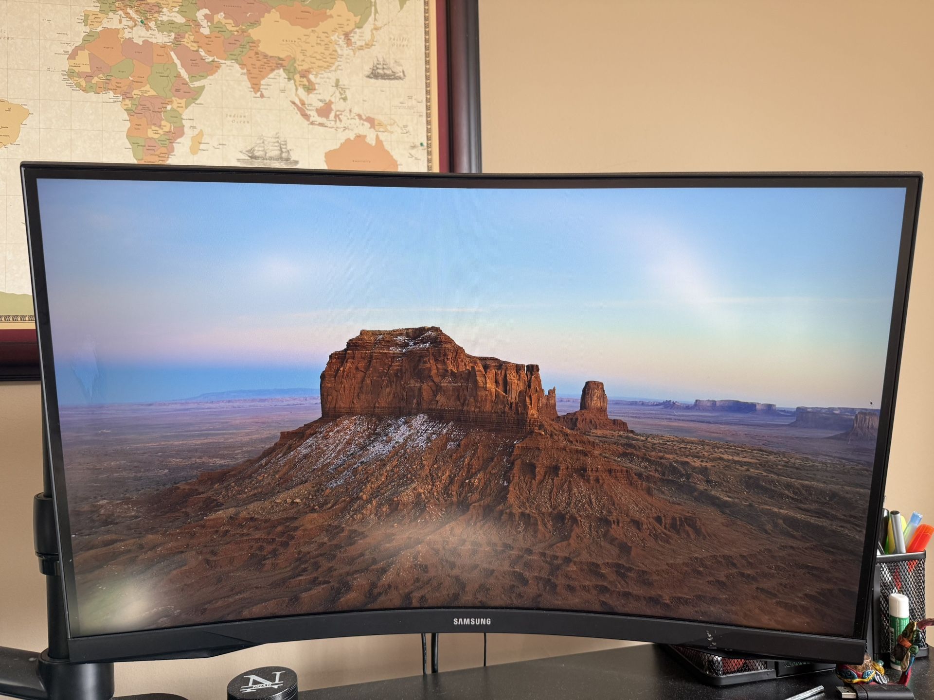 27 Inch Samsung Curved Odyssey Gaming Computer Monitor