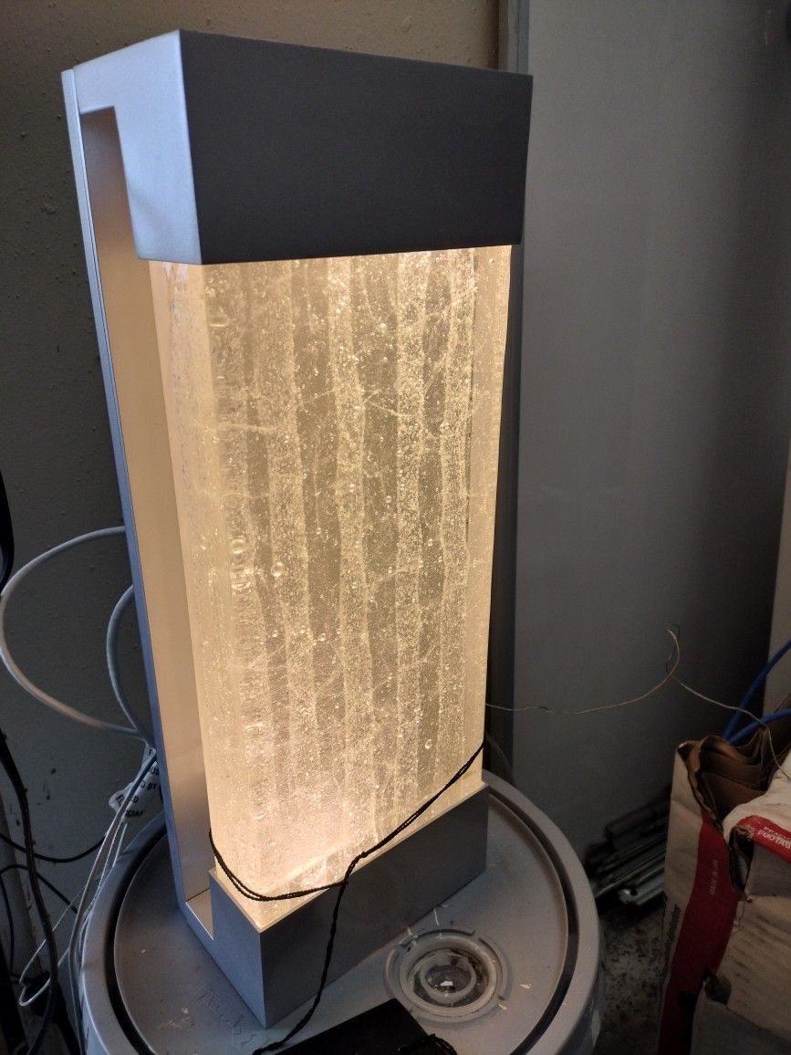 Crystal Bakehouse H 18 W7. D 4