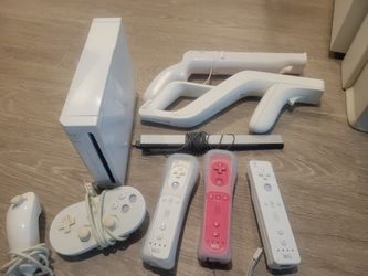 Wii With Games And Accessories 