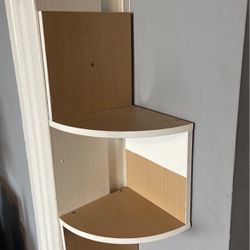 Wall/corner Shelf