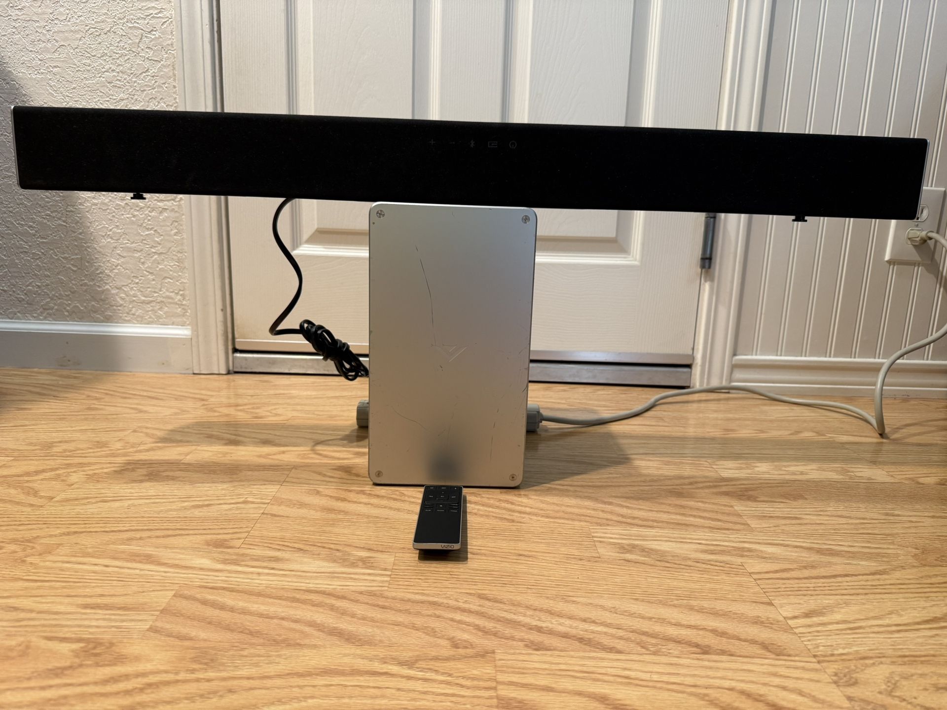 Vizio 36” Wireless Bluetooth Soundbar W/Subwoofer & Remote Control