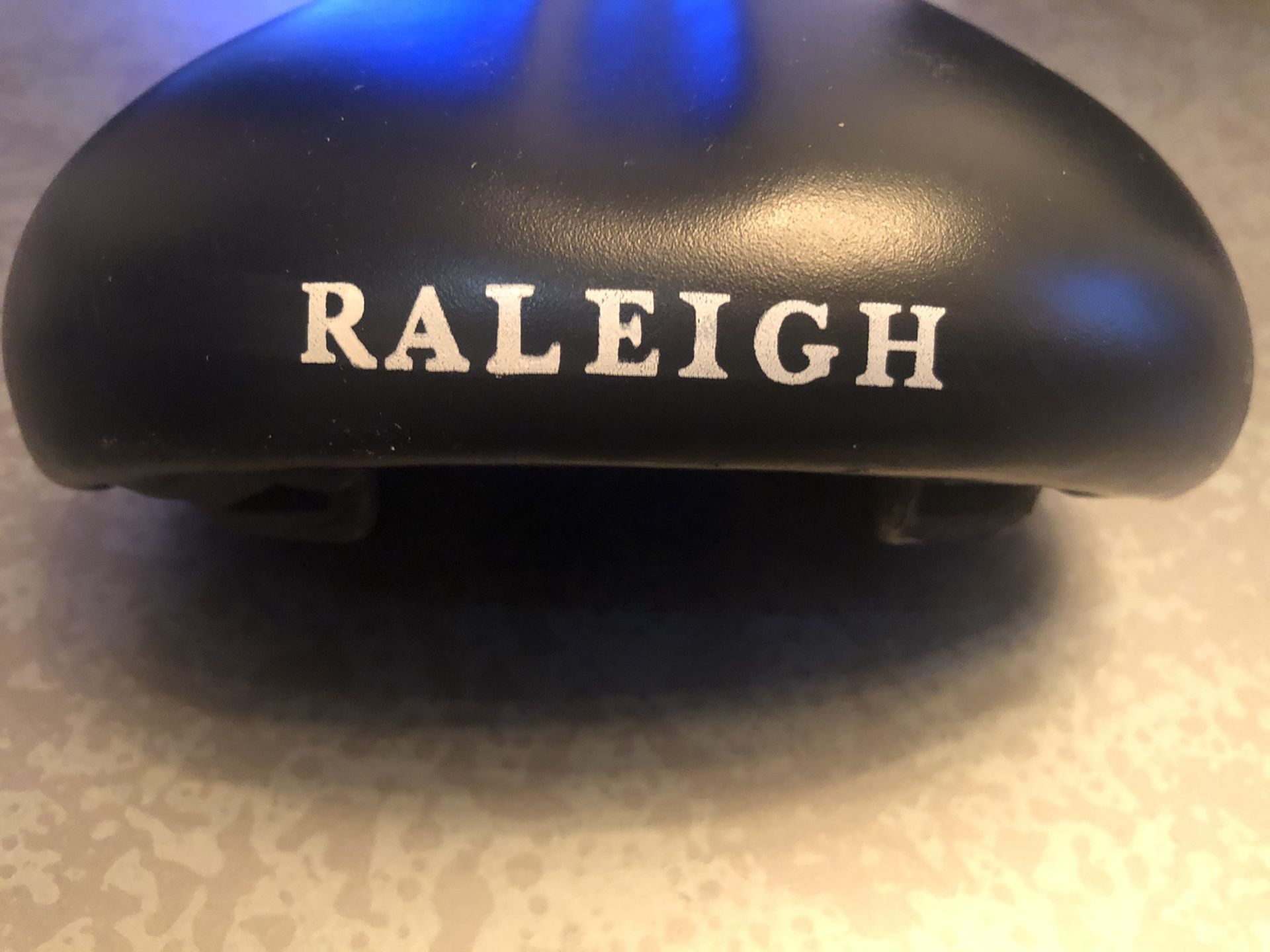 NICE RALEIGH VINTAGE BIKE SEAT bicycle seat for Sale in FL, US OfferUp