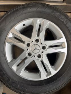 MB GClass Wheels and Tires