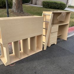 Free desk/bookshelf