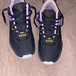 Nike Men's Lebron Witness 7 Basketball Shoe