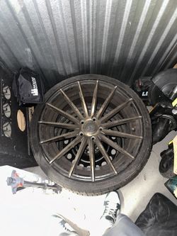 JNC RIM & Tire Good Condition. Good Threading