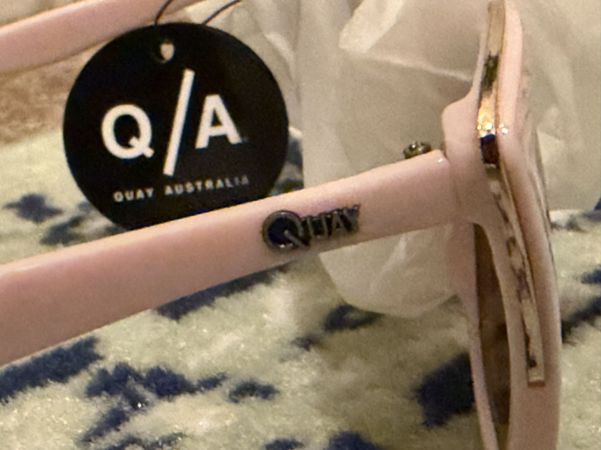 Q/A women’s sunglasses 