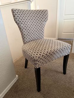 Accent chair