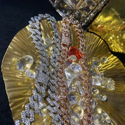 Rare Red 18 Inch And White 24 Inch Lab Ice Italiano