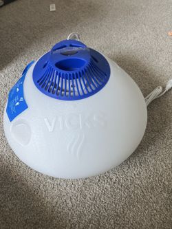 Vicks Warm Mist Humidifier Never used