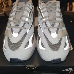 Adidas Lightblaze Size 13