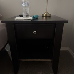 Night stand-15$black