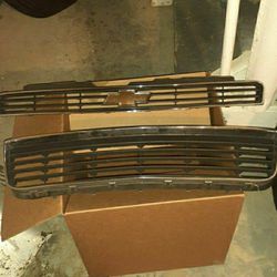 06-13 Chevy Impala grille