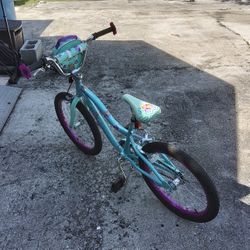 Schwinn 20" Bike  Like New