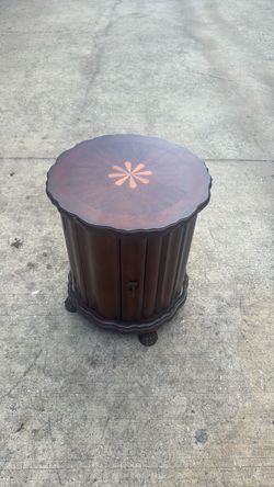 Butler specialty co round table
