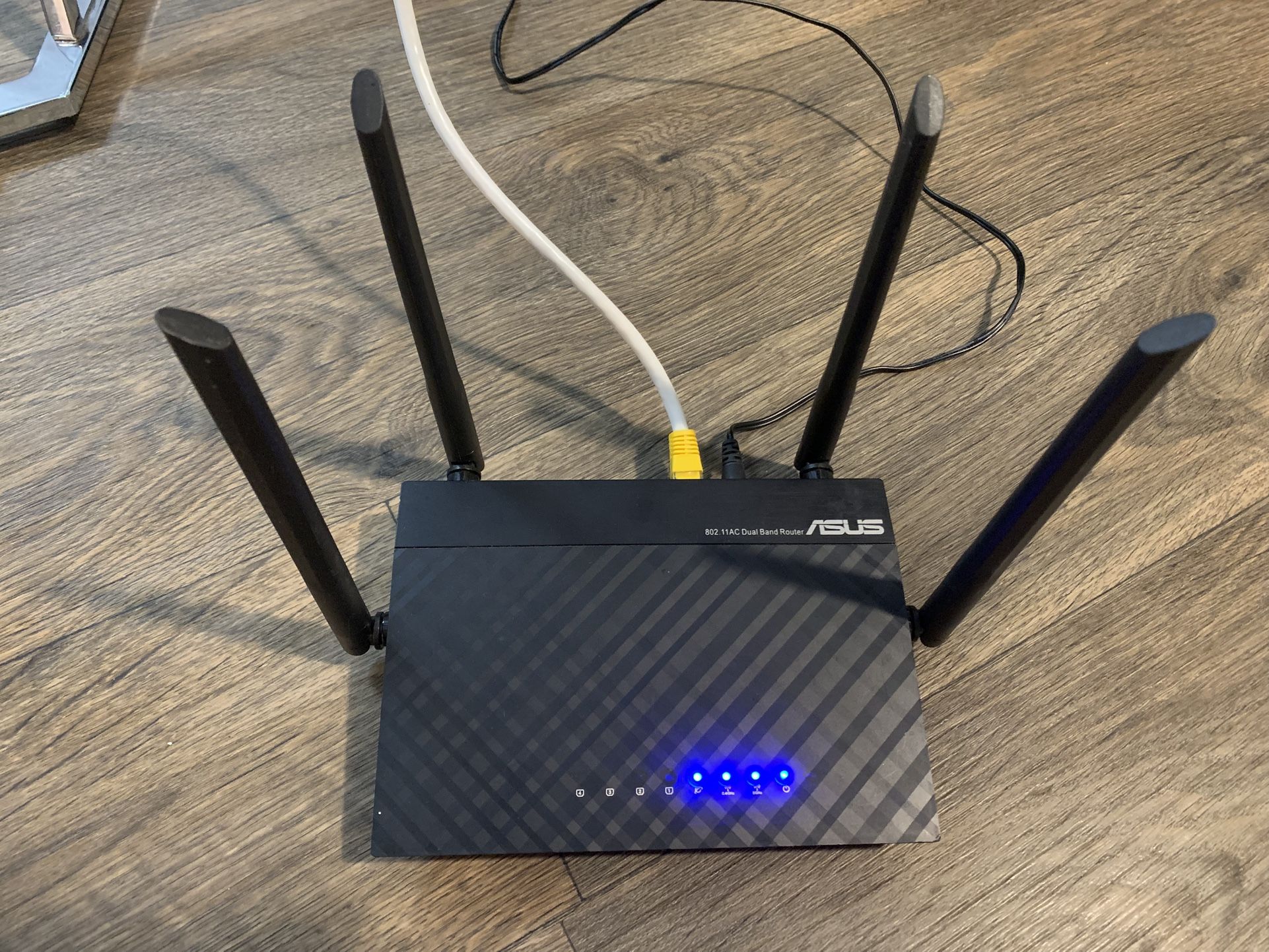 ASUS RT-AC1200V2