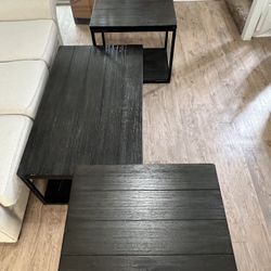 Rooms To Go table Set