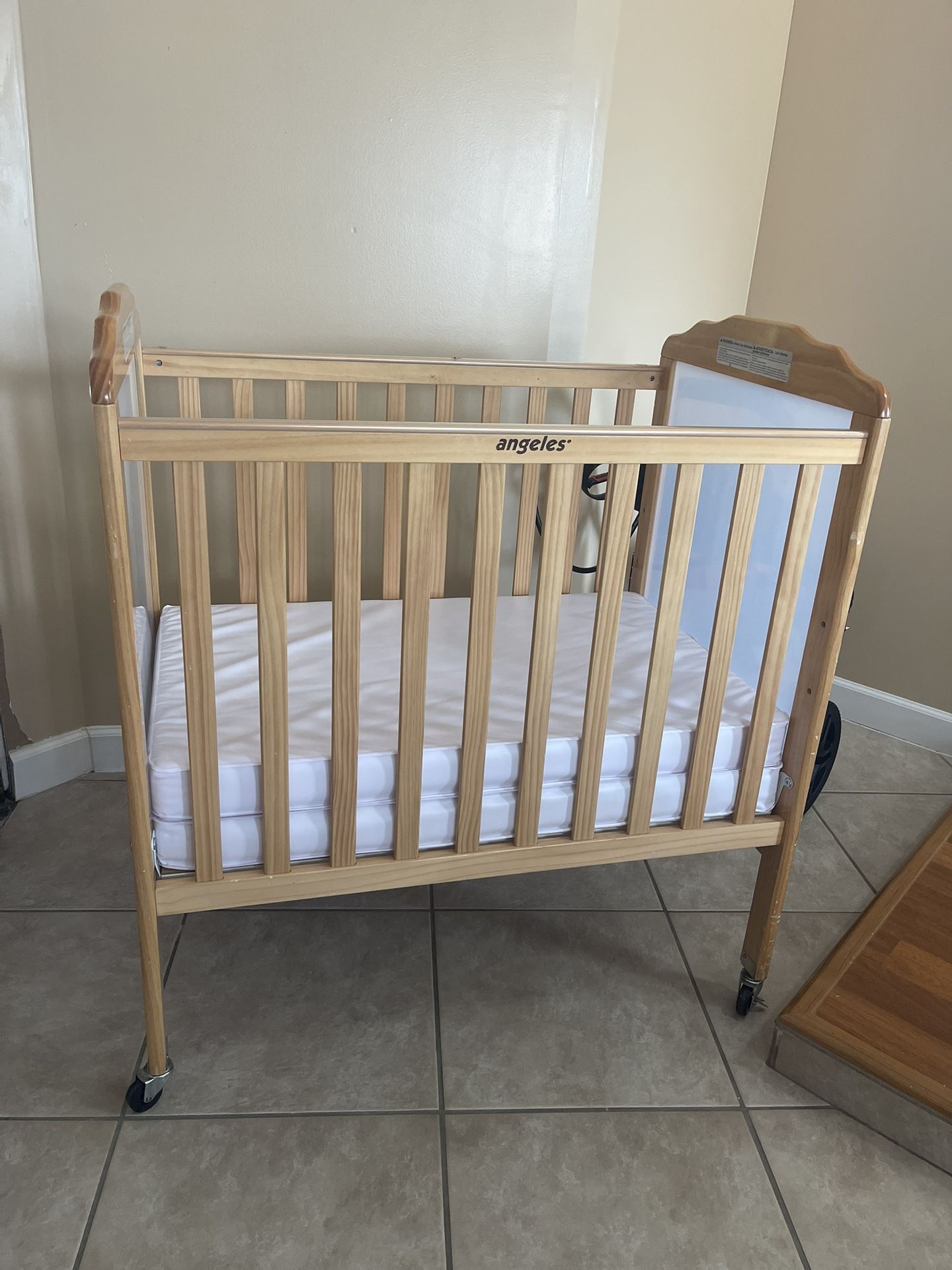 Baby crib
