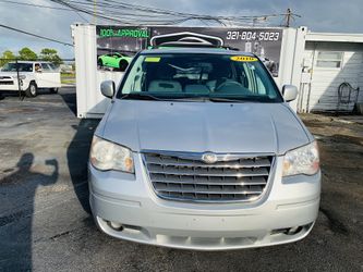 2010 Chrysler town country nice and clean 140k mi