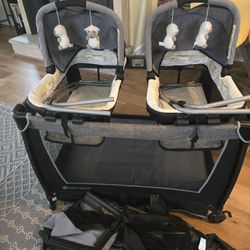 Twin Pack And Play With Bassinets 