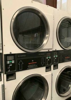 Refurbished Speed Queen Stack Dryer 30LBS, WHITE FINISH MODEL ST0300DRG S/N: R0009011086