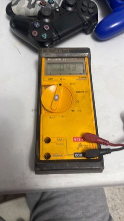 Fluke 23 Digital Multimeter