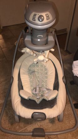 Graco swing!! Practically new! Wiped down with dreft!
