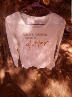 Women's Cream Colored T-shirt Size Small