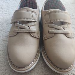 Cat & Jack Tan Boys Shoes Size 8