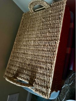 Brown wicker basket with lid