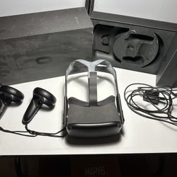 Oculus Quest one All-in-one VR Gaming Headset – 128GB